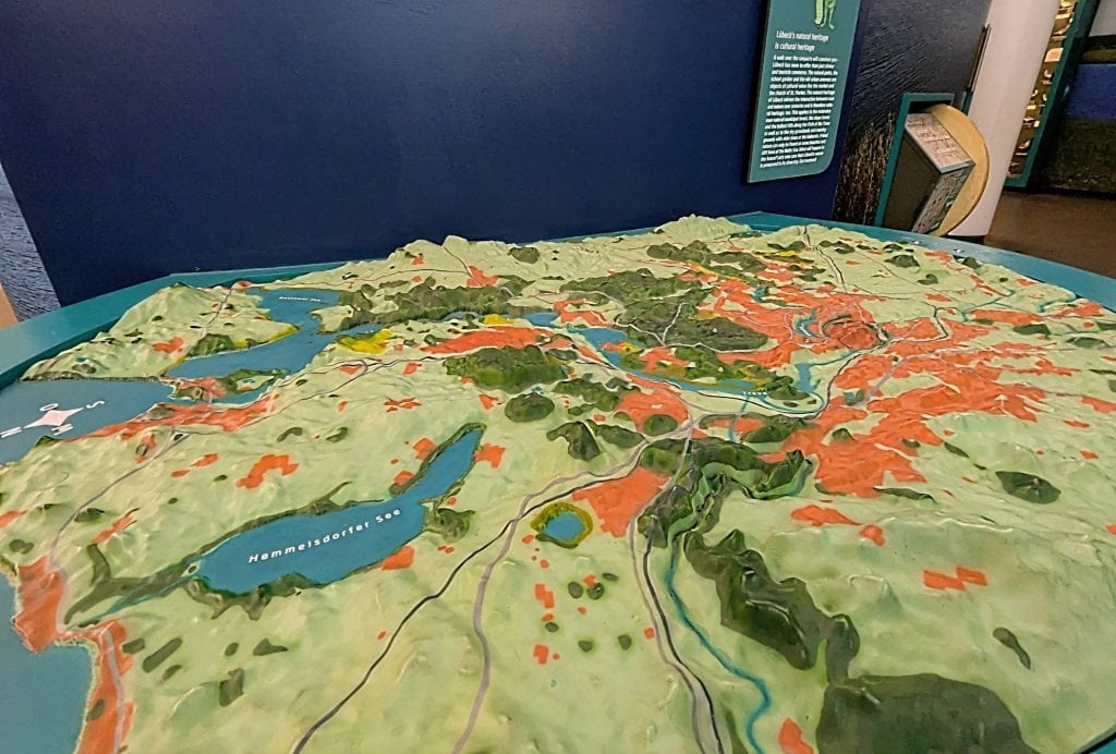 Lübeck im Wandel der Zeit: Modell im Museum für Natur und Umwelt