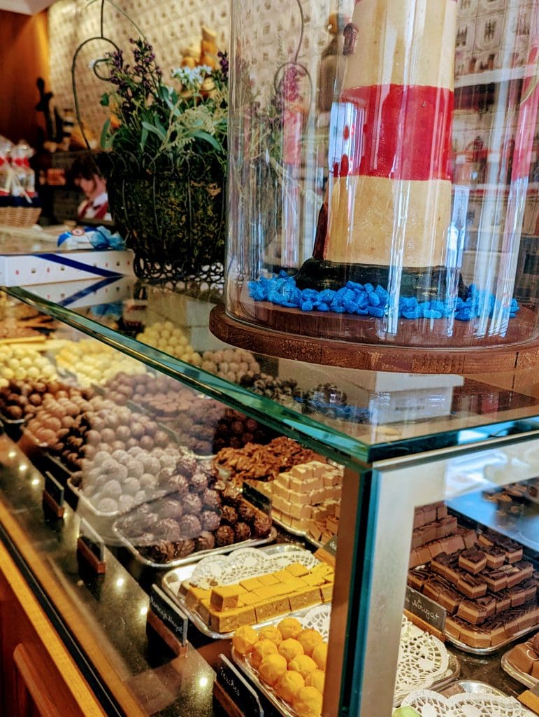 Pralinen aus dem Hause Niederegger, original im Stammhaus in der Breiten Straße